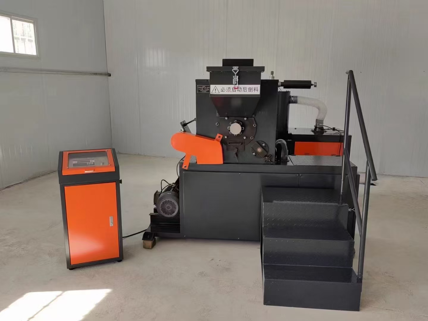 全自動焦炭制球一體機(jī)使用注意事項(xiàng)及保養(yǎng)